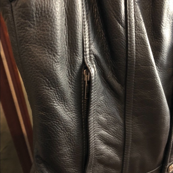 Harley-Davidson Black Leather Vest - Picture 5 of 11